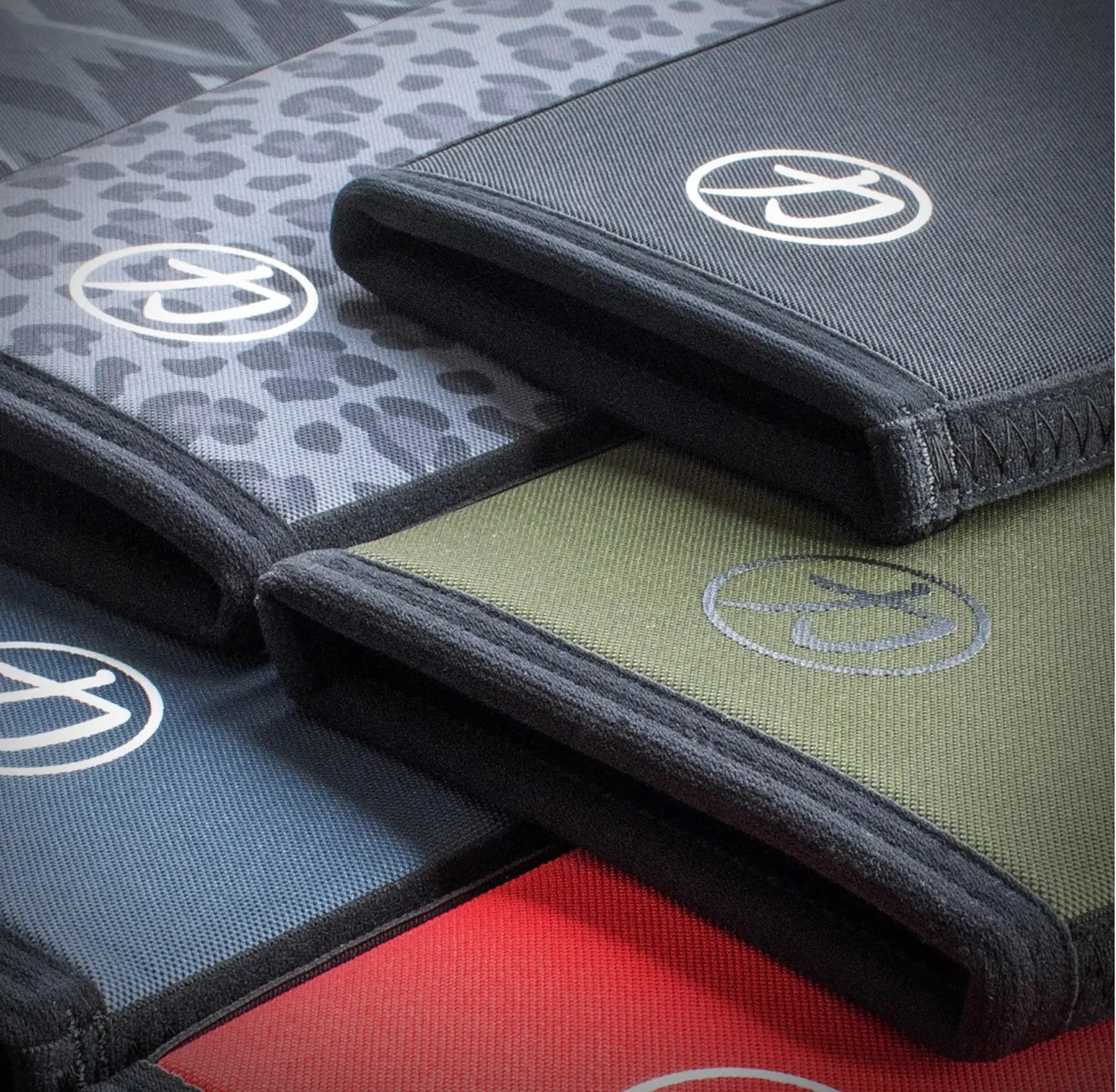 7mm Neoprene Inferno Knee Sleeves - Grey IPF Approved