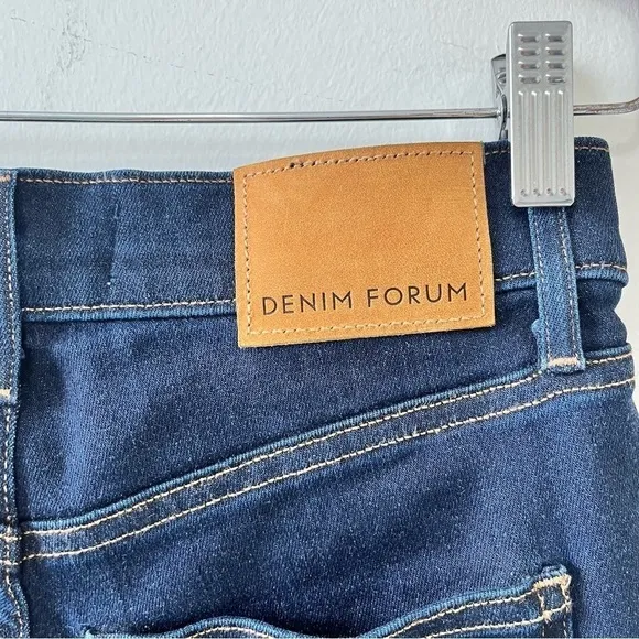 Aritzia Denim Forum The Lola High Rise Skinny 30L Size 26