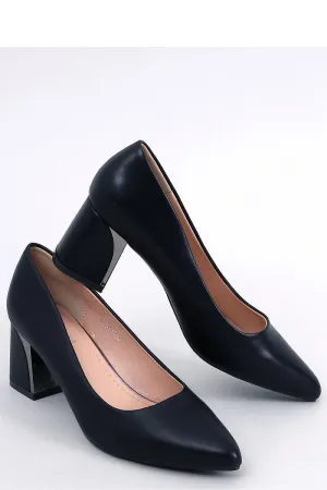 Block heel pumps