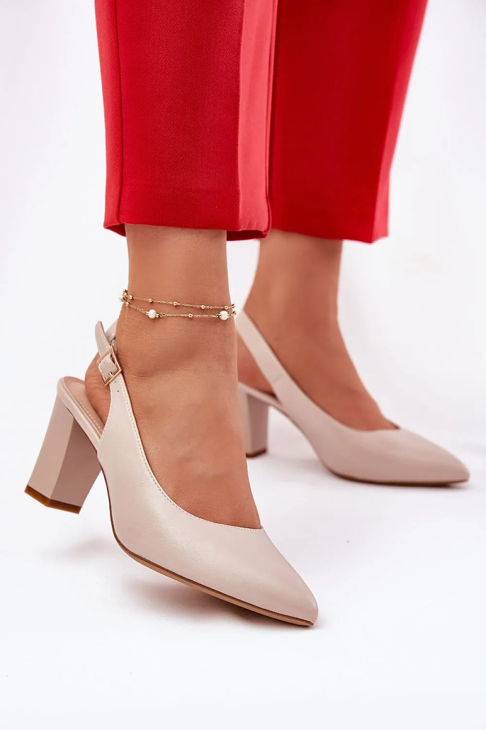 Block heel pumps