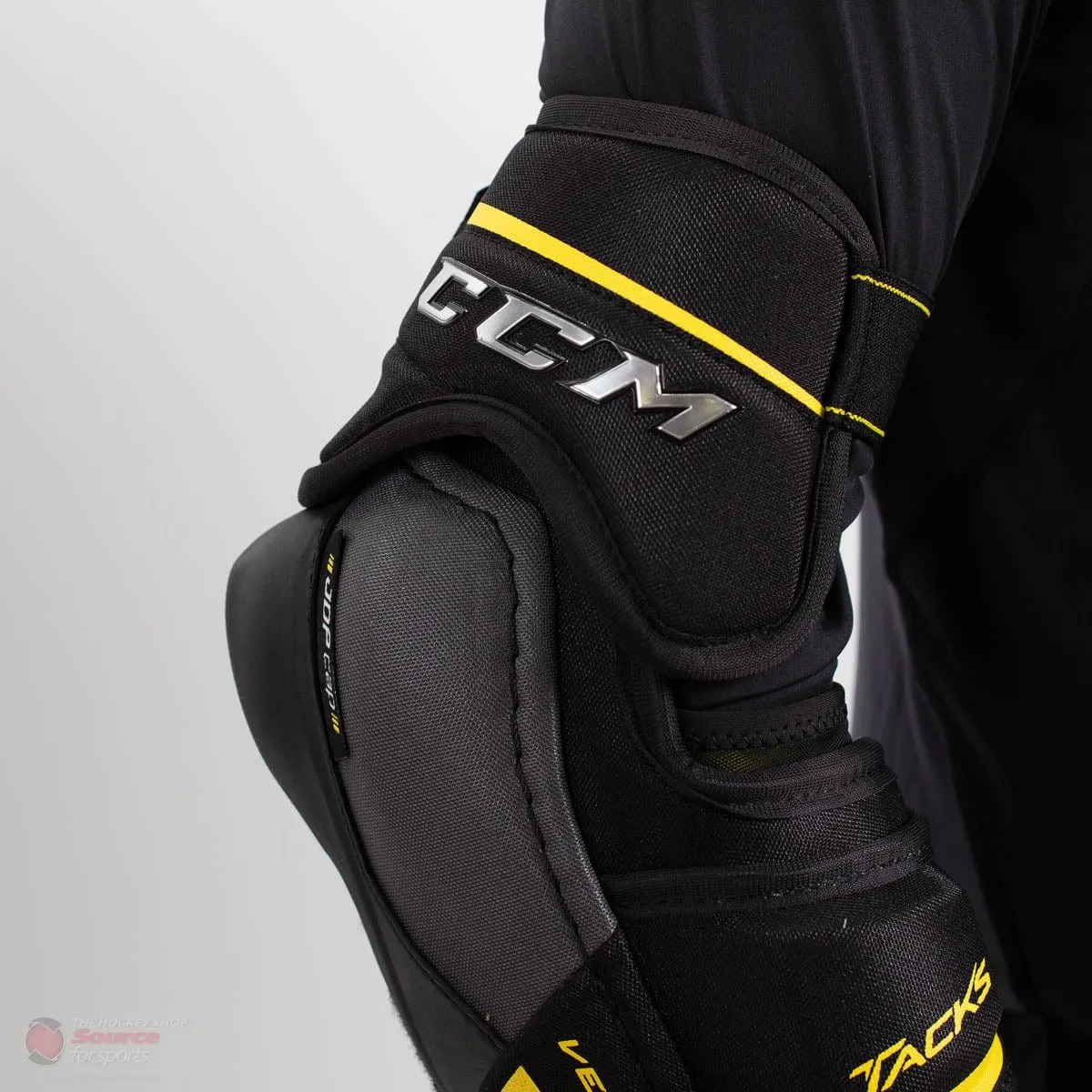 CCM Tacks Vector Pro Senior Hockey Elbow Pads (2020)