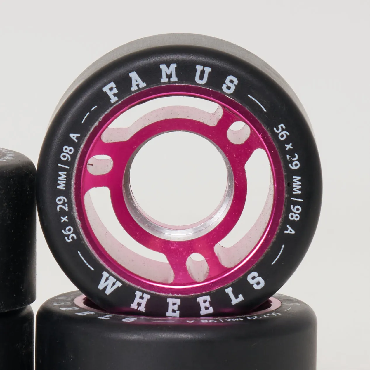 Famus Metal Core 56mm/98a Wheels - Pink
