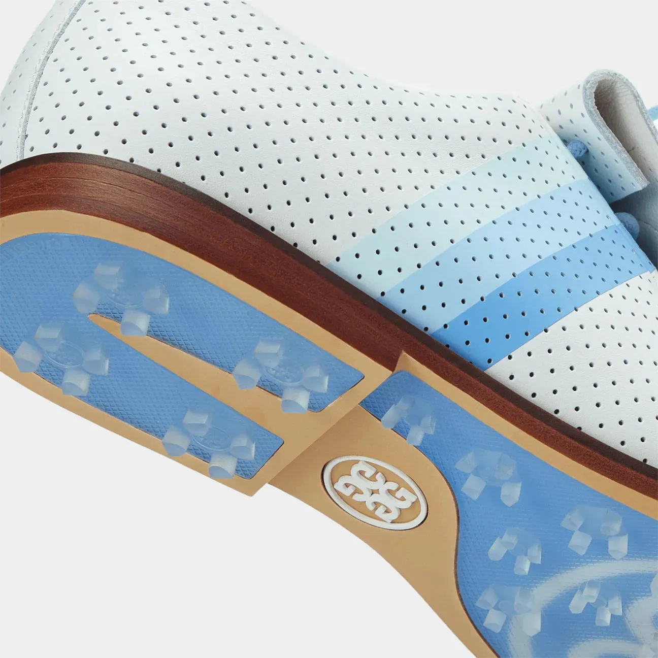 G/FORE WOMENS GALLIVANTER PERFORATED LEATHER KILTIE GOLF SHOE - SNOW