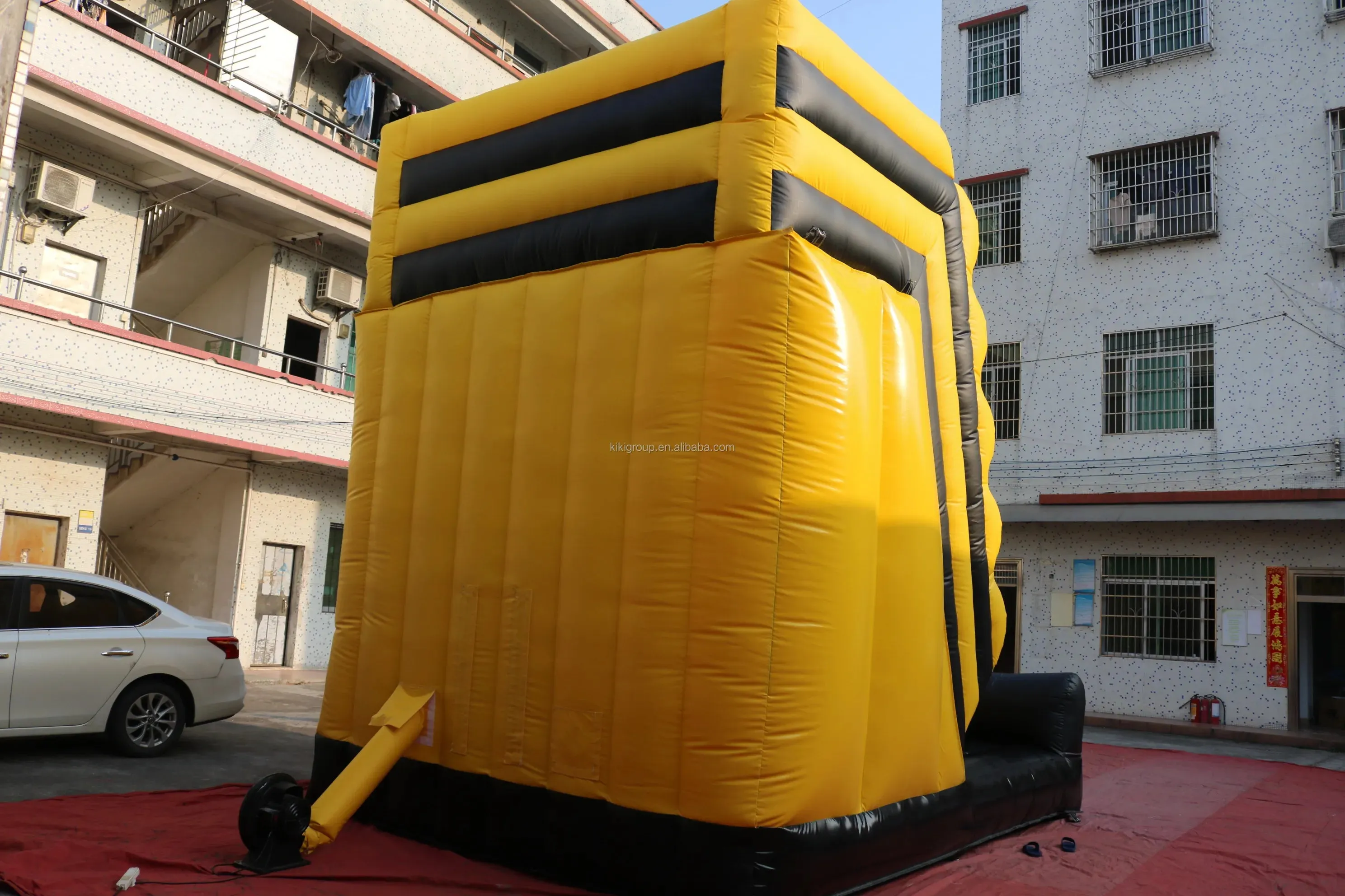 Inflatable Climbing Wall for Amusement Parks