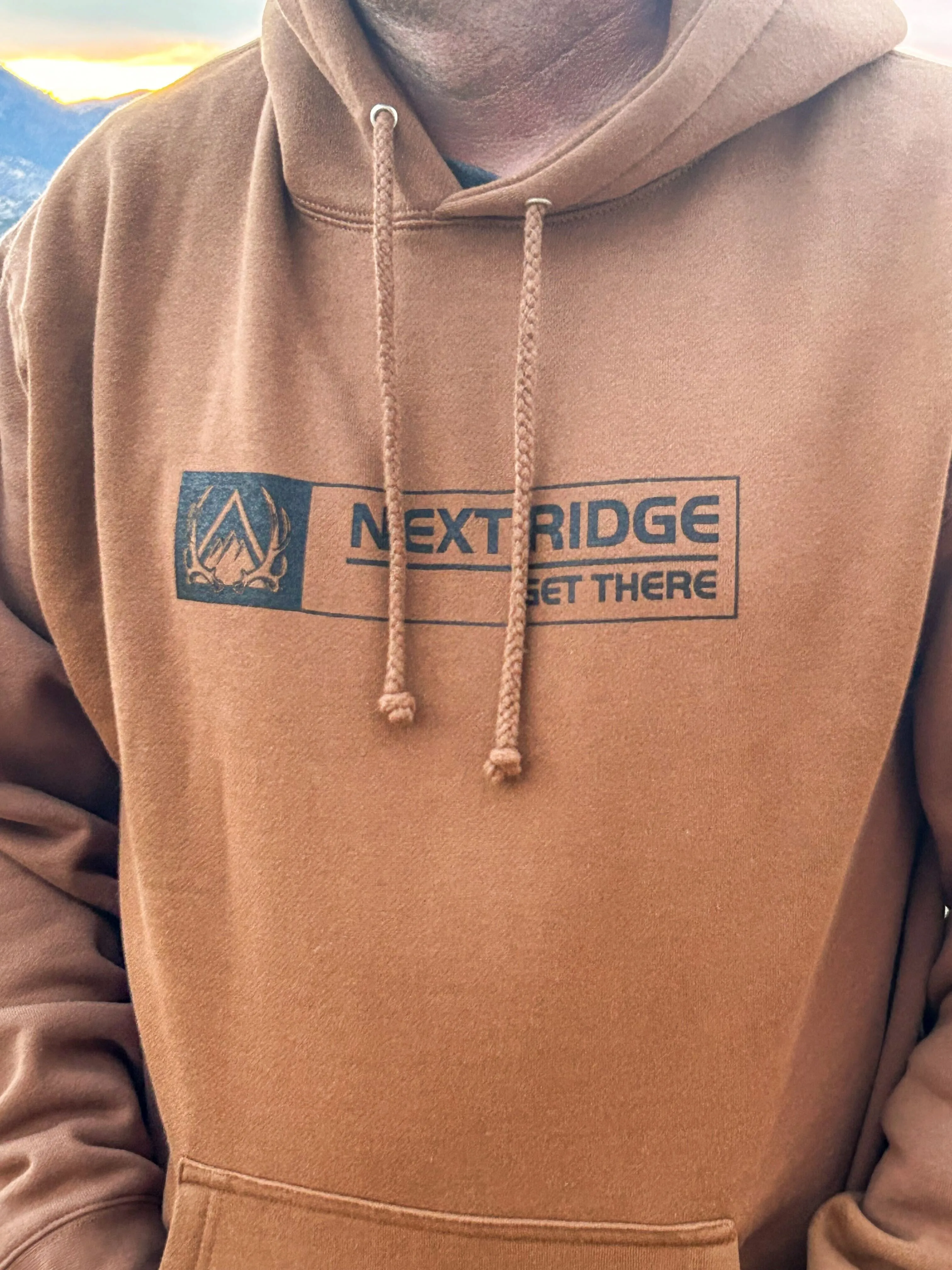 INLINE HOODIE
