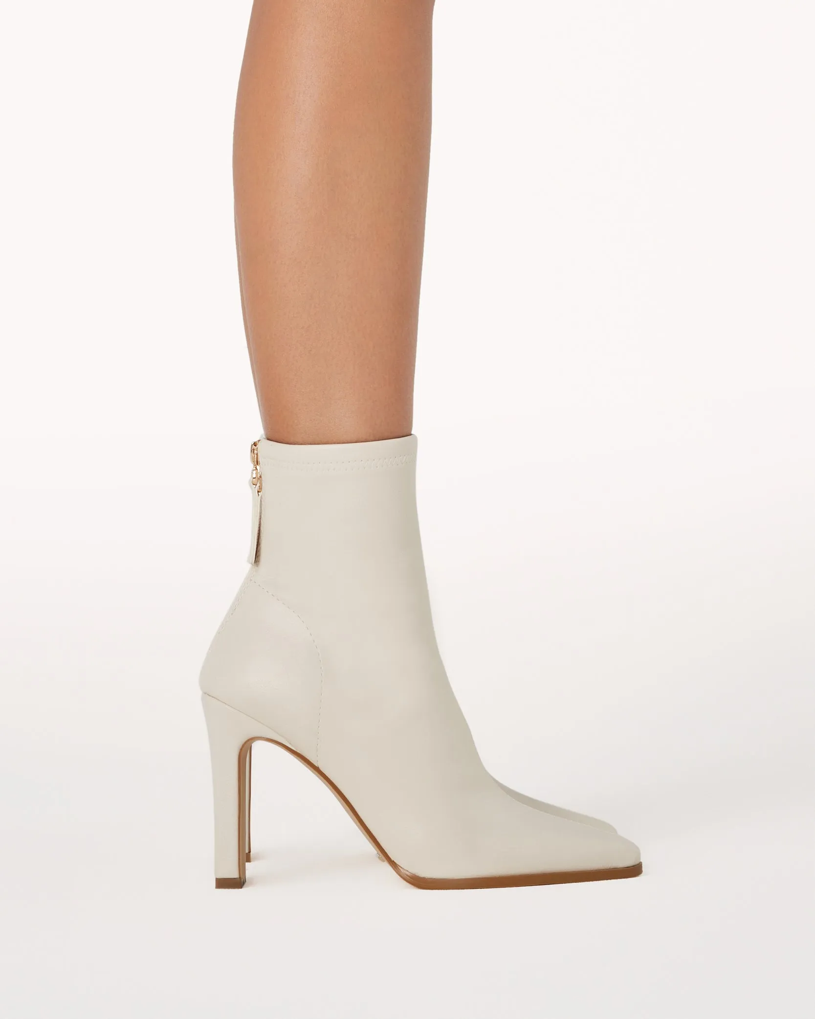 Janelle Boot - Chalk