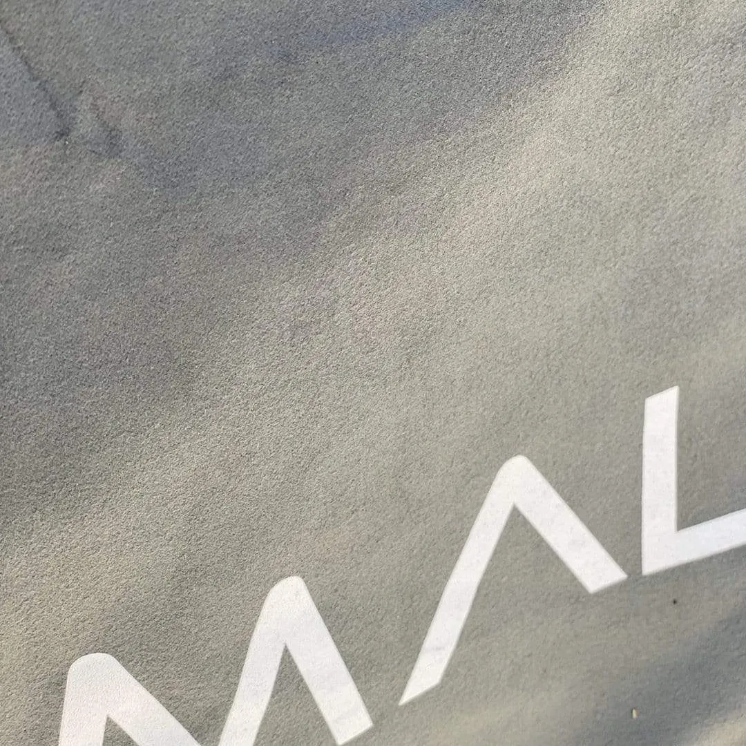 Malo’o - Car Seat Cover Towel