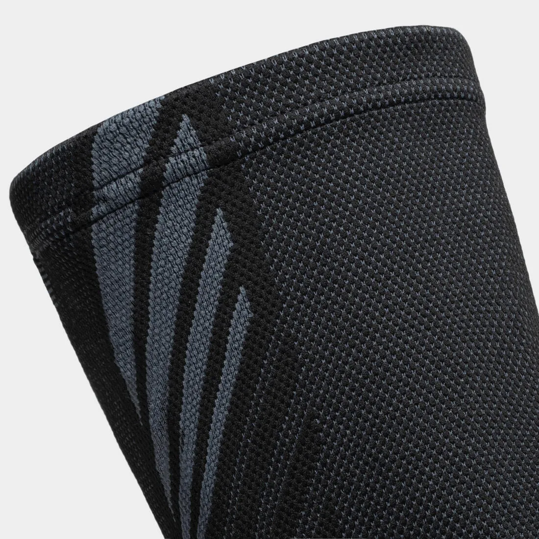 Men's/Women's Compressive Supportive Basketball Thigh Sleeve Prevent 500
