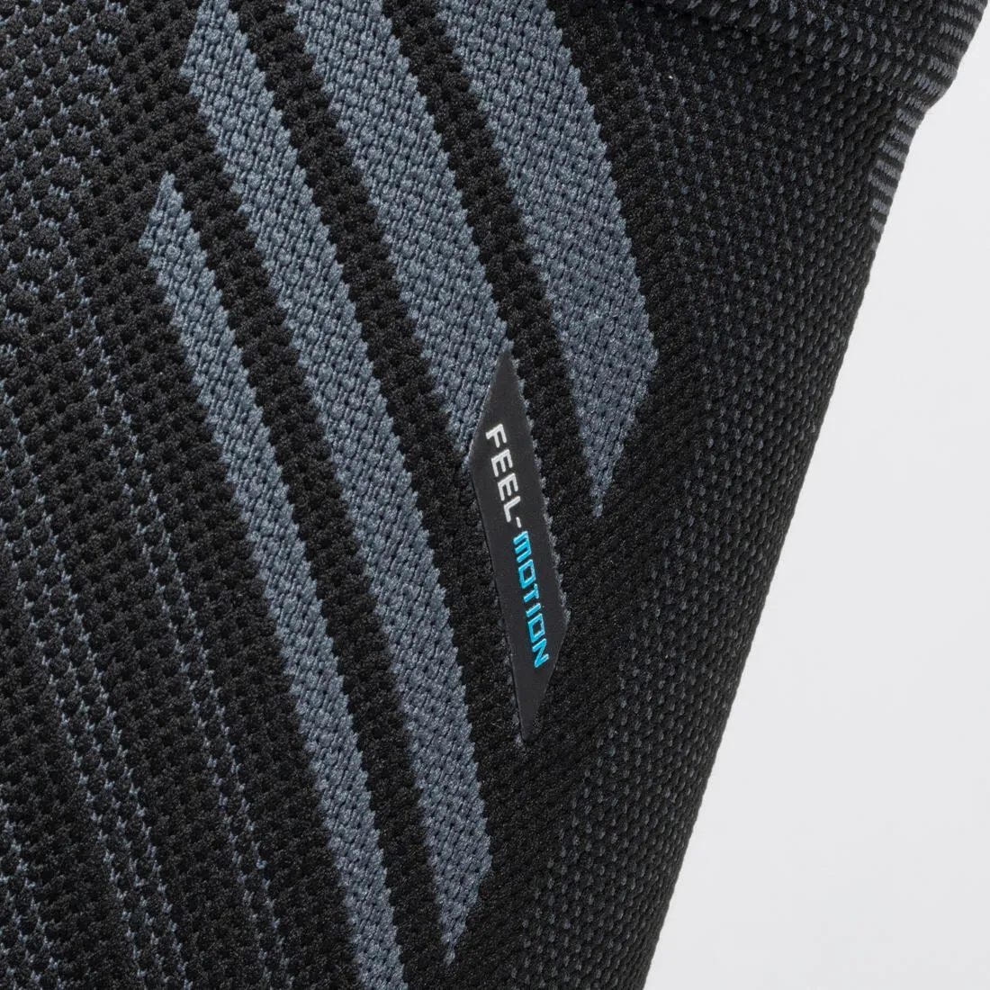 Men's/Women's Compressive Supportive Basketball Thigh Sleeve Prevent 500