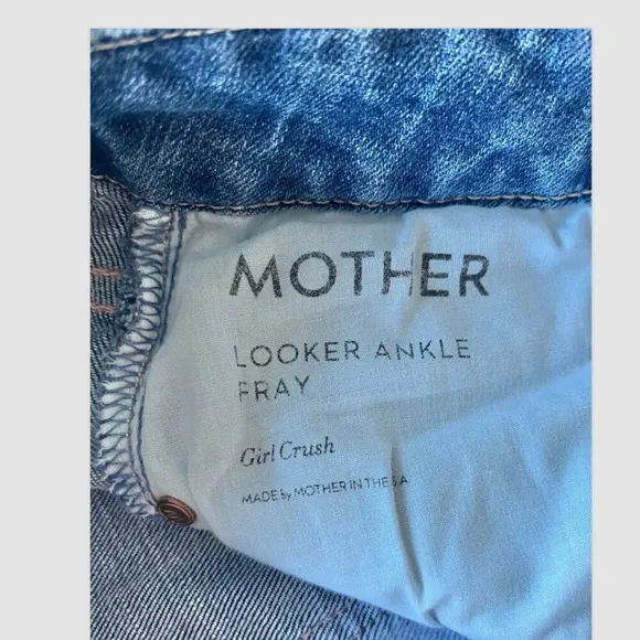 Mother Denim Looker Ankle Fray Size 26 Girl Crush Med Wash Jeans Moderate Wear