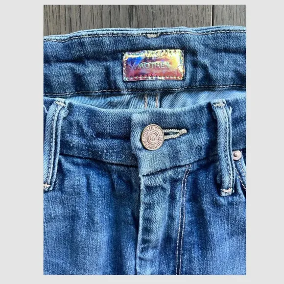 Mother Denim Looker Ankle Fray Size 26 Girl Crush Med Wash Jeans Moderate Wear