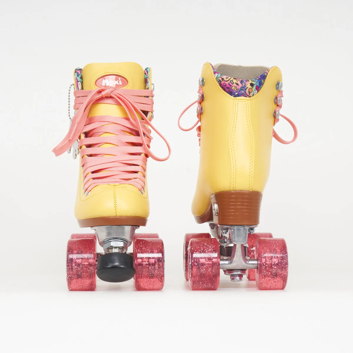 Moxi Beach Bunny Strawberry / Lemon Rollerskates