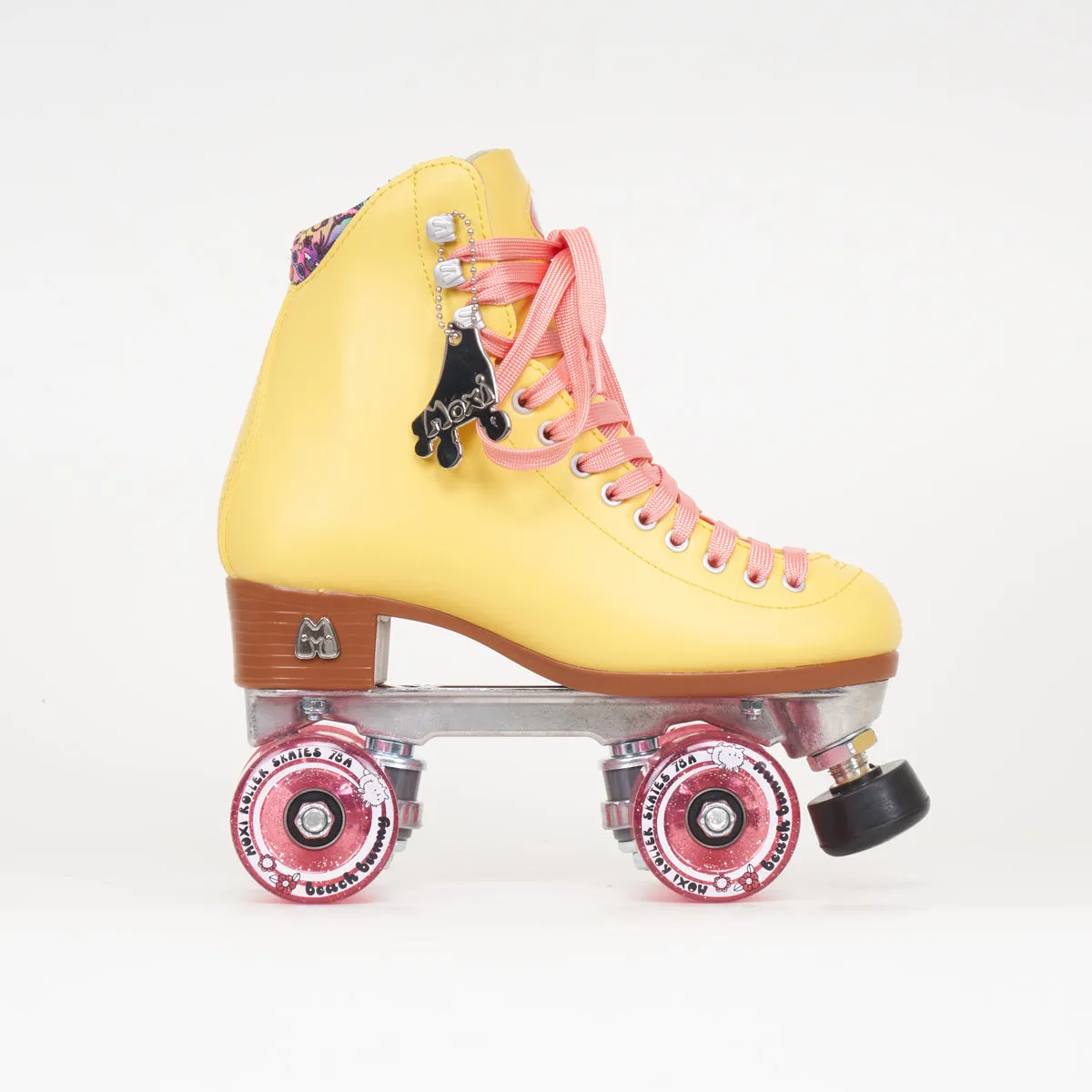 Moxi Beach Bunny Strawberry / Lemon Rollerskates