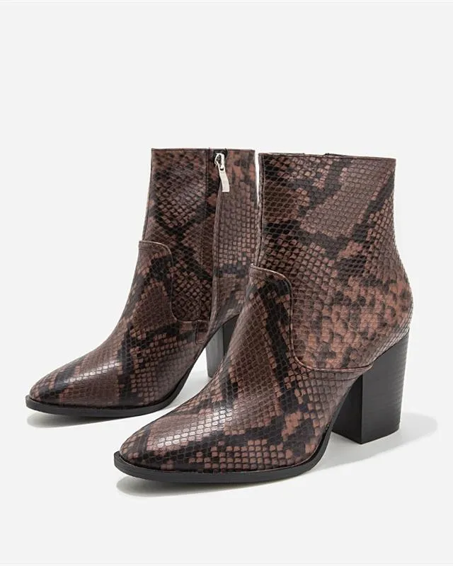 Snakeskin Pattern Pointed Boots - Brown