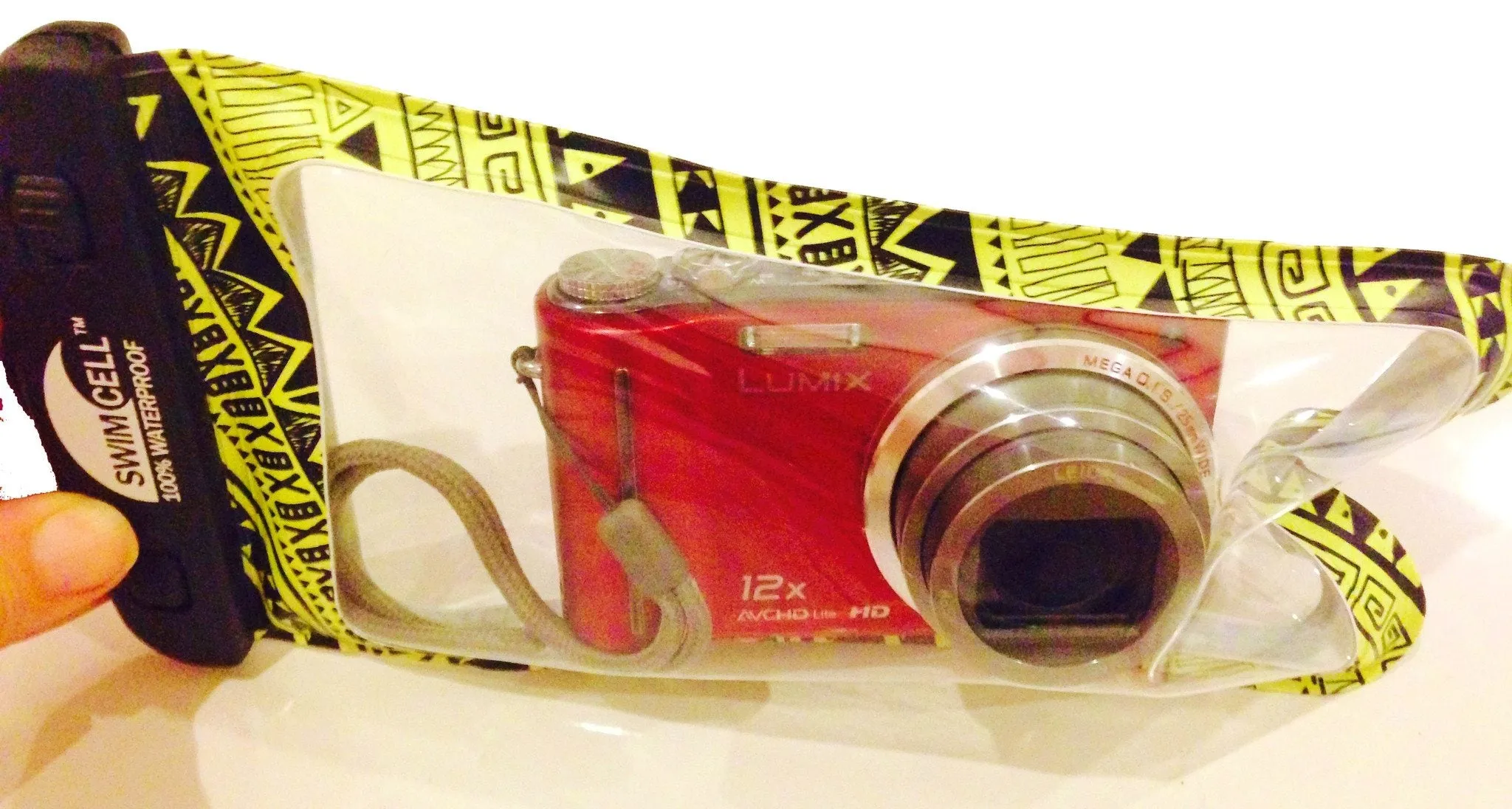 SwimCell Waterproof Phone Case - Large (up to 10 x 18cm)